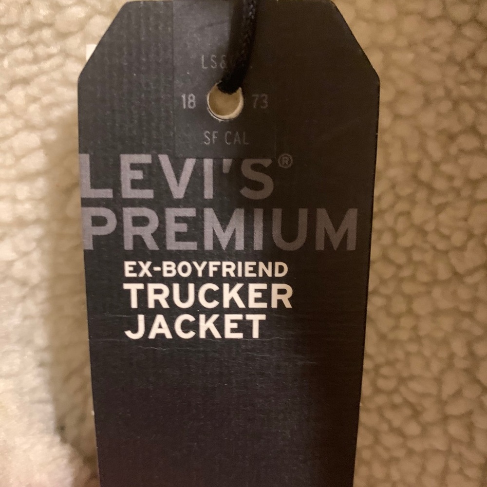 Levi’s Jacket - Picture 4 of 4